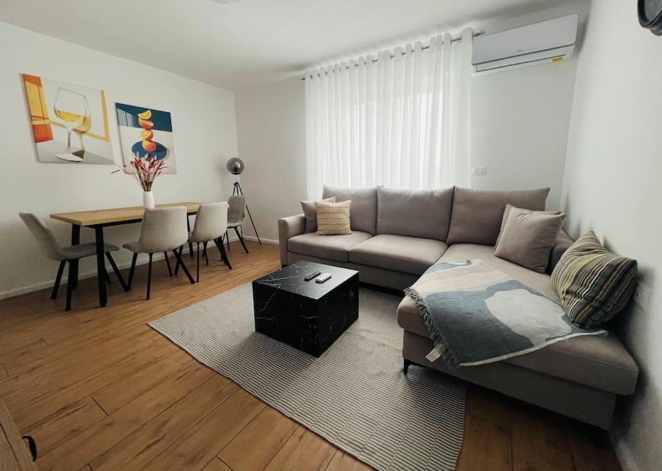 Modern Apt Near City Centre Szkodra Zewnętrze zdjęcie
